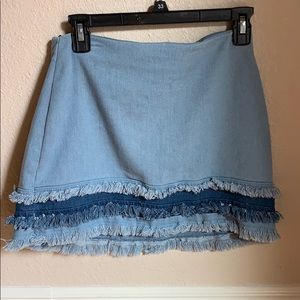 Fringy mini skirt